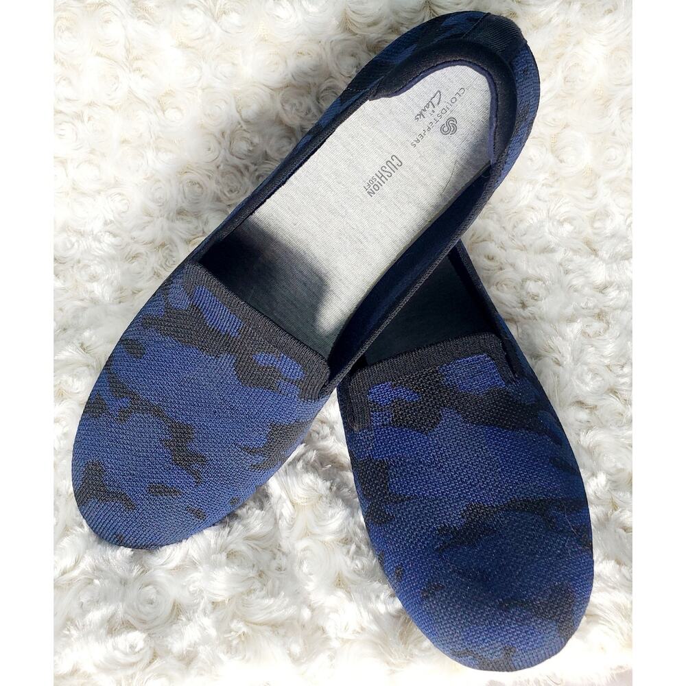 Clarks Cloudsteppers Womens Black Blue Camo Ballet Flat Shoes Size 9 Preppy Cozy